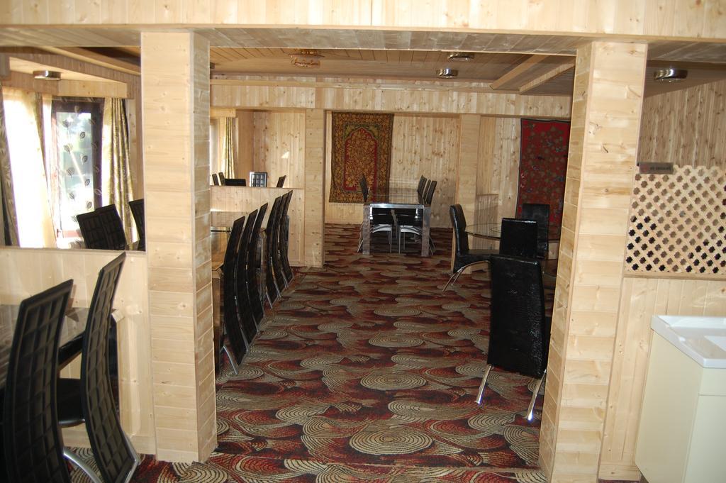 Hotel Zahgeer Continental Gulmarg Habitación foto